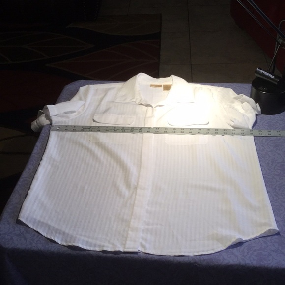 Bobbie Brooks casual button down blouse - Picture 4 of 6